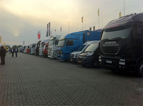 Vores Bil havde trykket sig ind ved de store